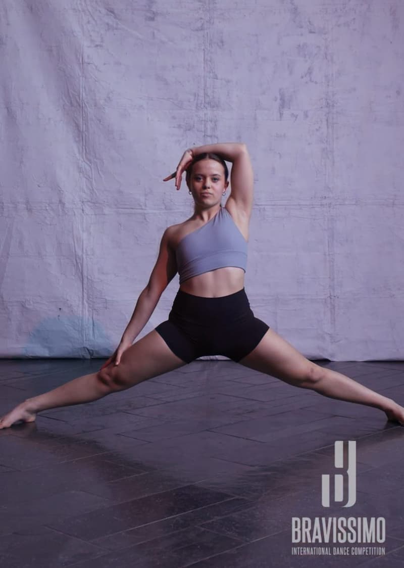 Mélodie Morin - Showcase performance - Mélodie Morin featured dance photo 13